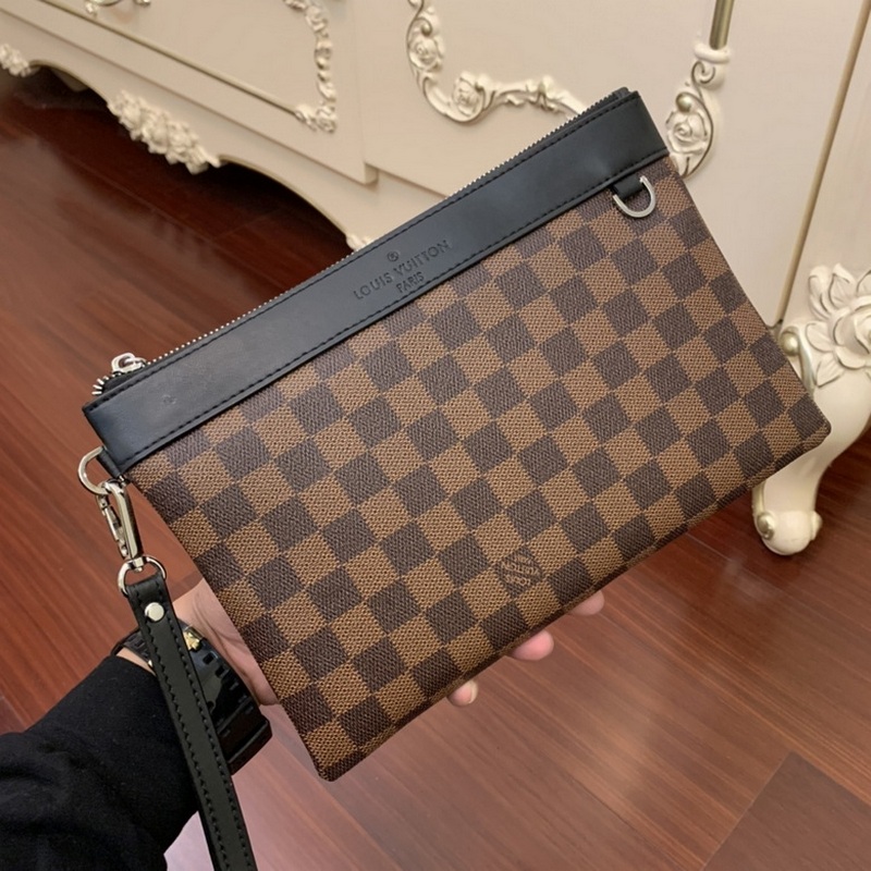 LV Wallets 17